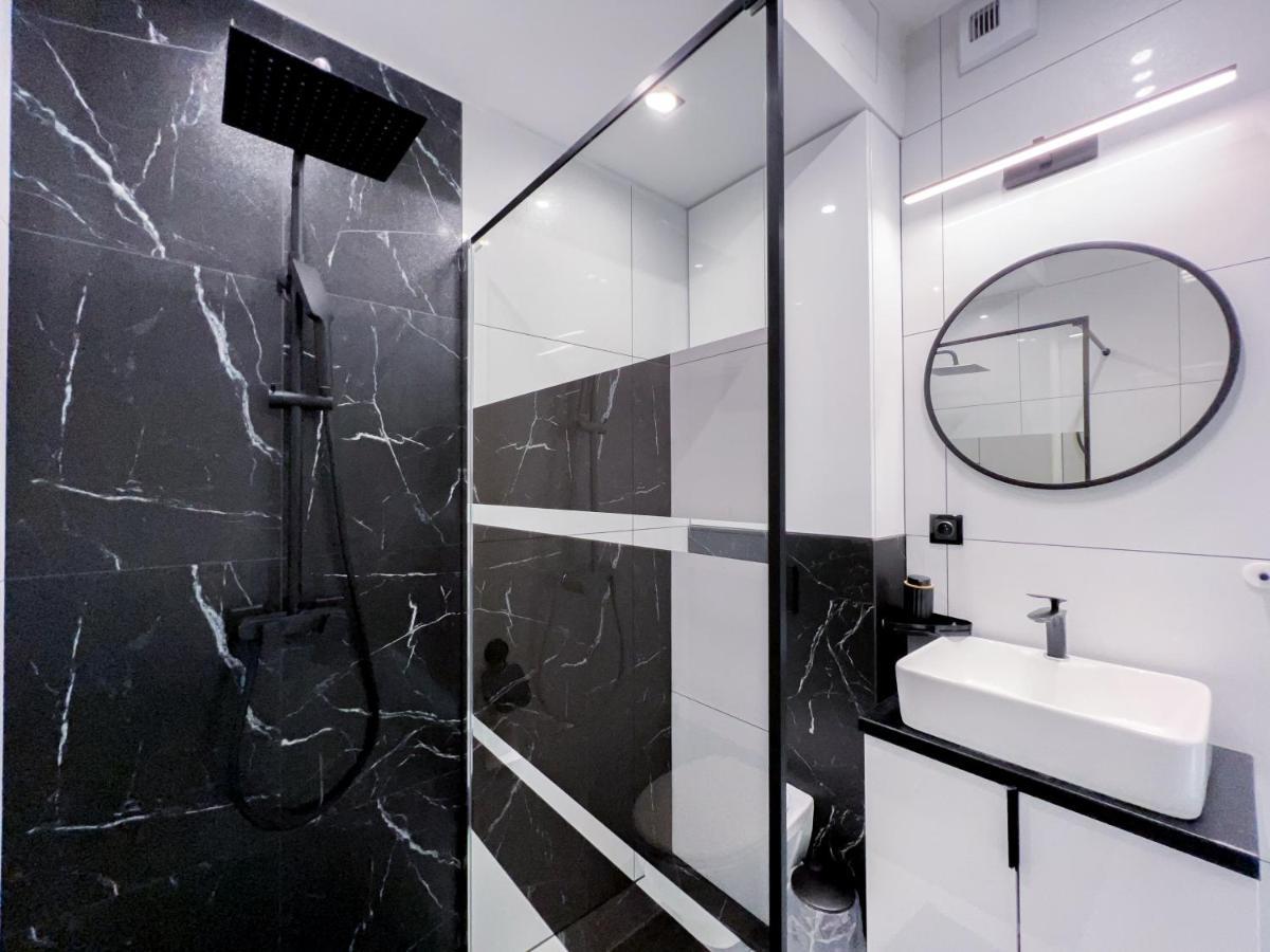 12 Floor Mogilska Tower Apartment Krakow Luaran gambar