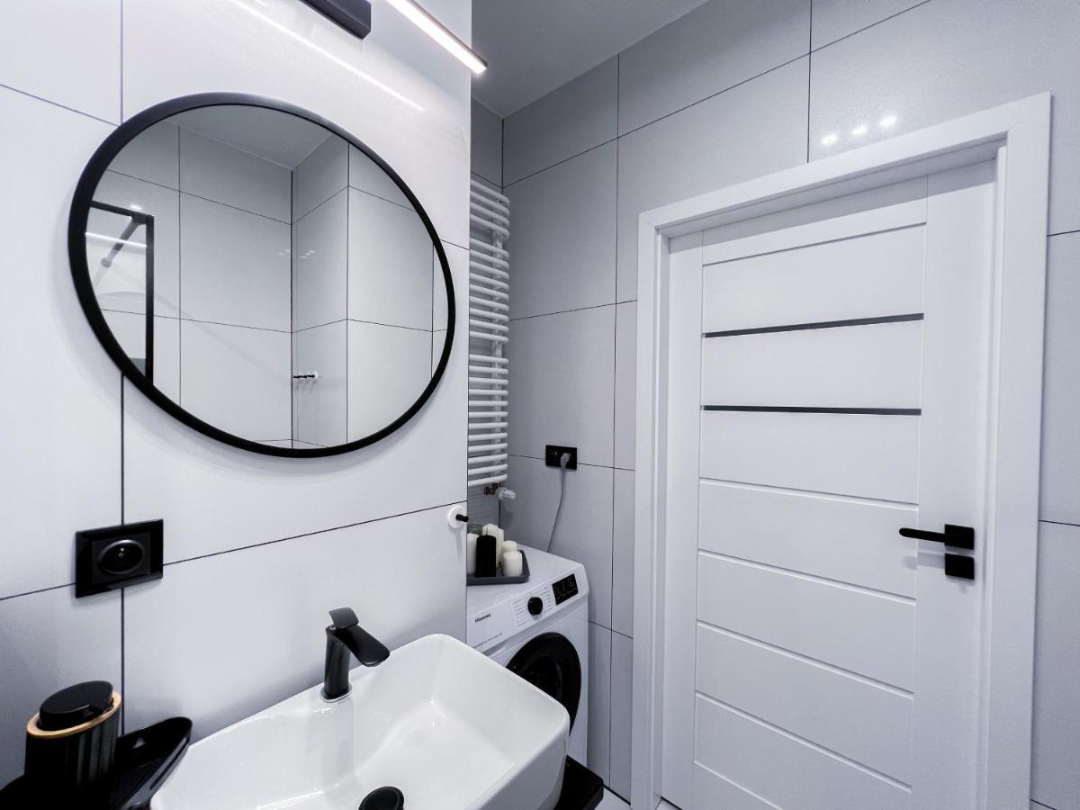 12 Floor Mogilska Tower Apartment Krakow Luaran gambar