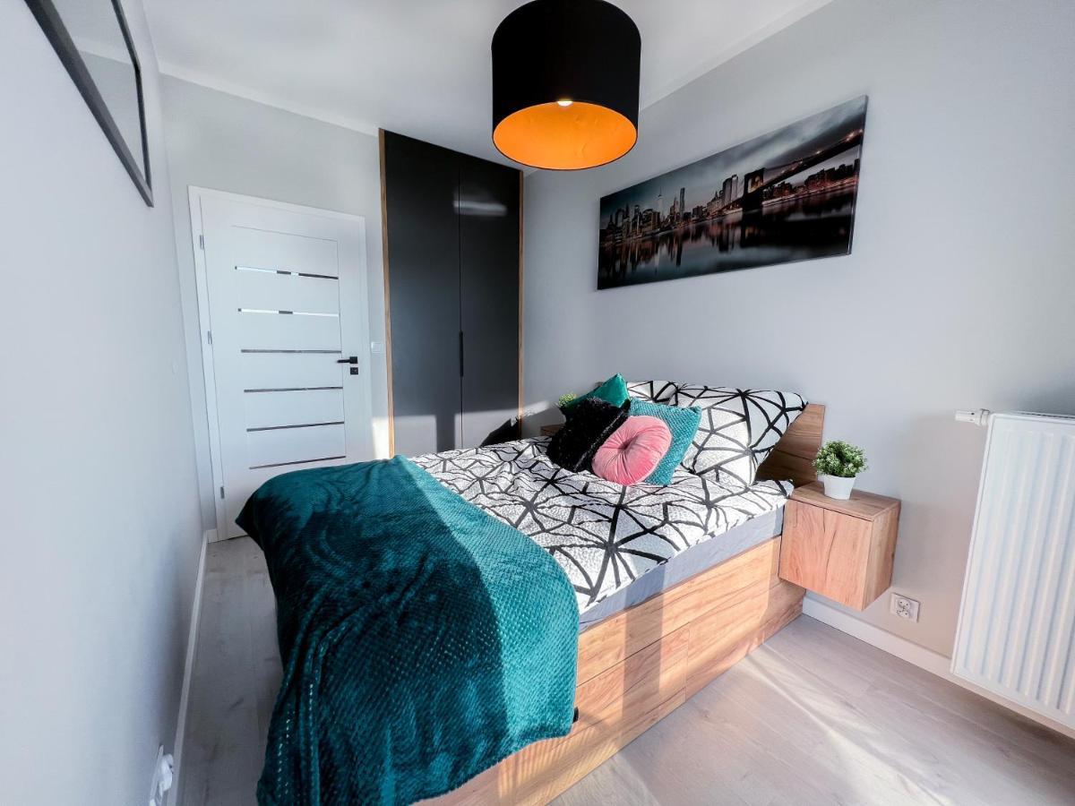 12 Floor Mogilska Tower Apartment Krakow Luaran gambar